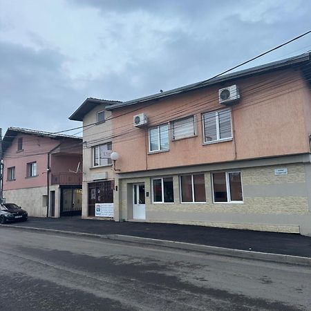 Хотел Елит Kosztinbrod Kültér fotó